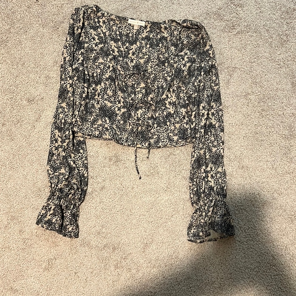 Backyard Roses tie top